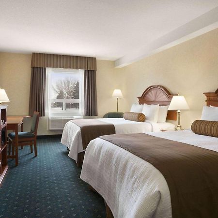 فندق ستراثمورفي  ترافلودج باي ويندام بورتلاند سيتي سنتر المظهر الخارجي الصورة